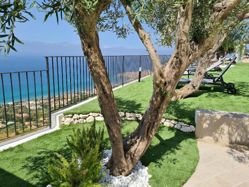 Skyview Cefalu image