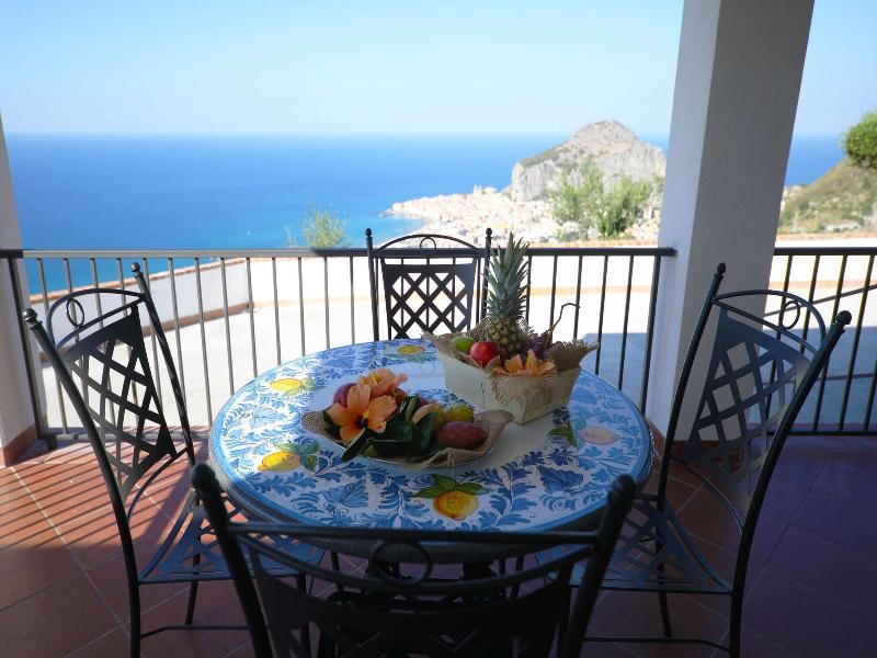 Skyview Cefalu image