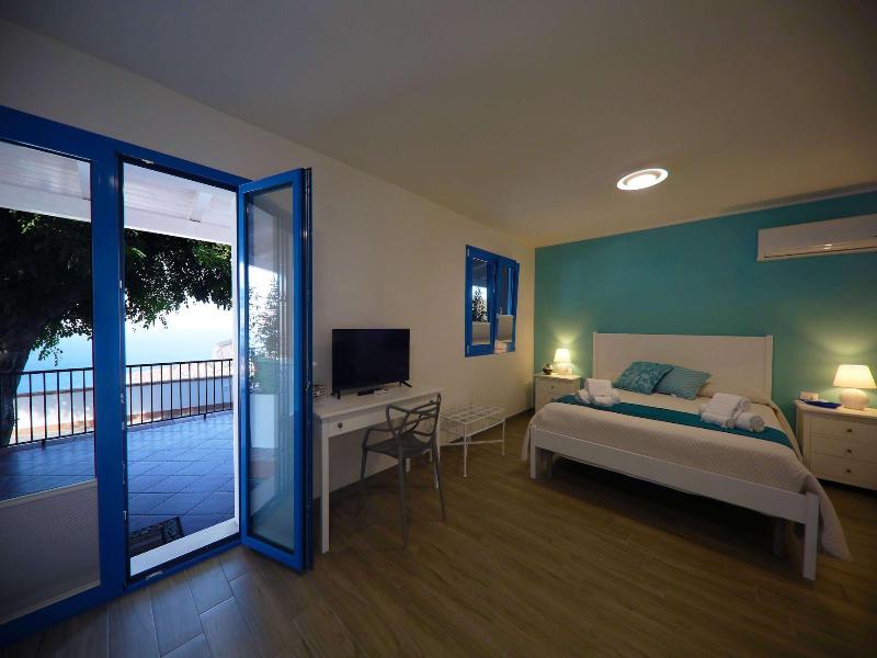 Skyview Cefalu image