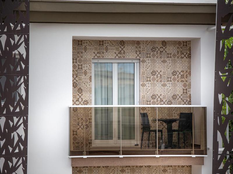 Holygold Suite image