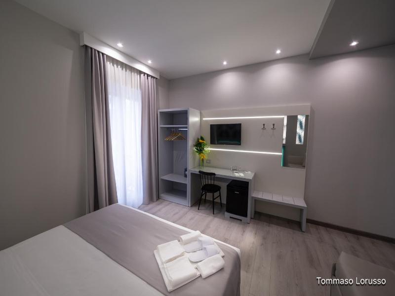 Holygold Suite image
