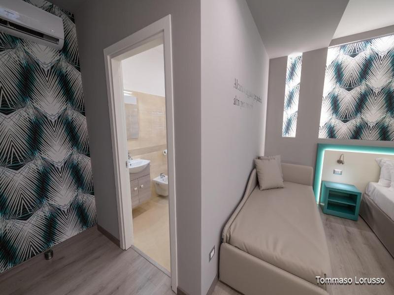Holygold Suite image