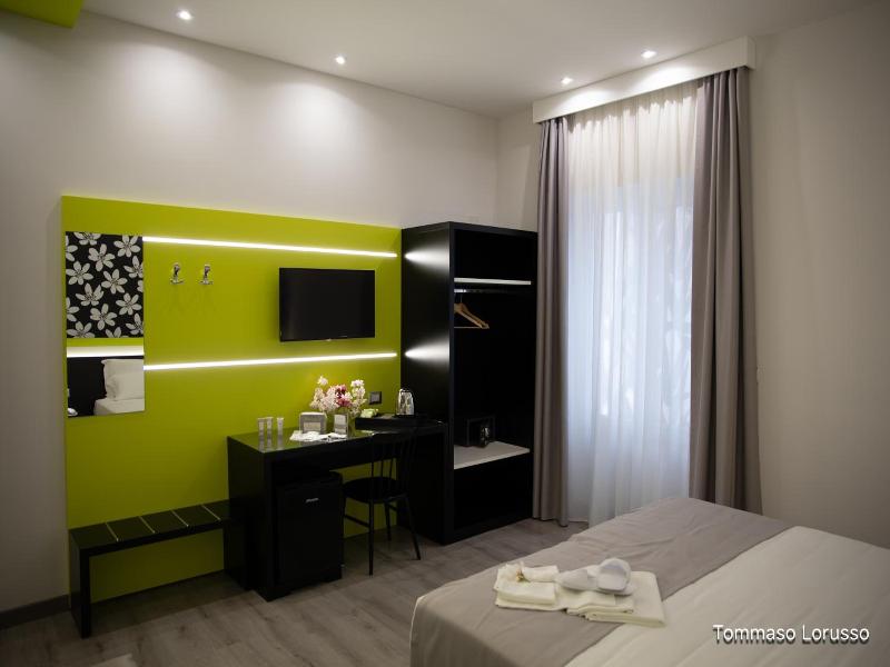 Holygold Suite image