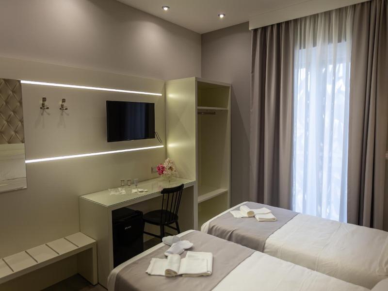 Holygold Suite image