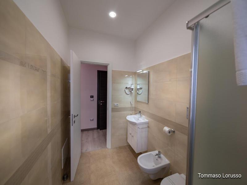 Holygold Suite image