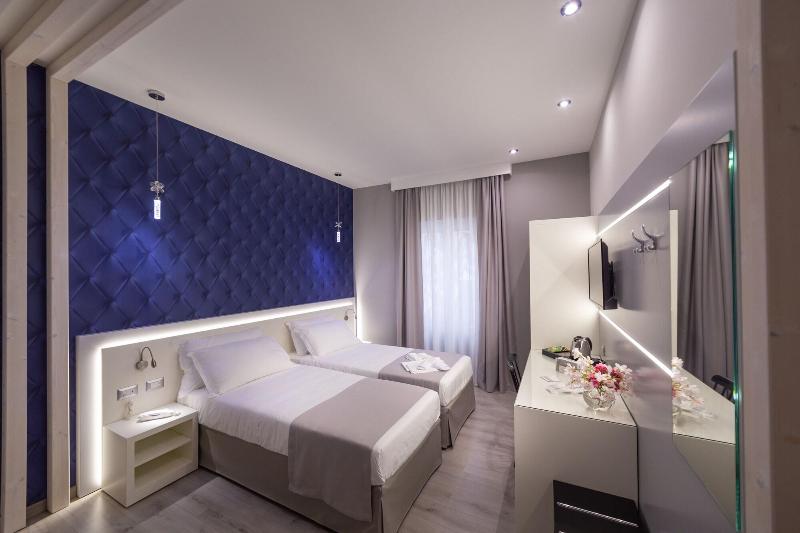 Holygold Suite image