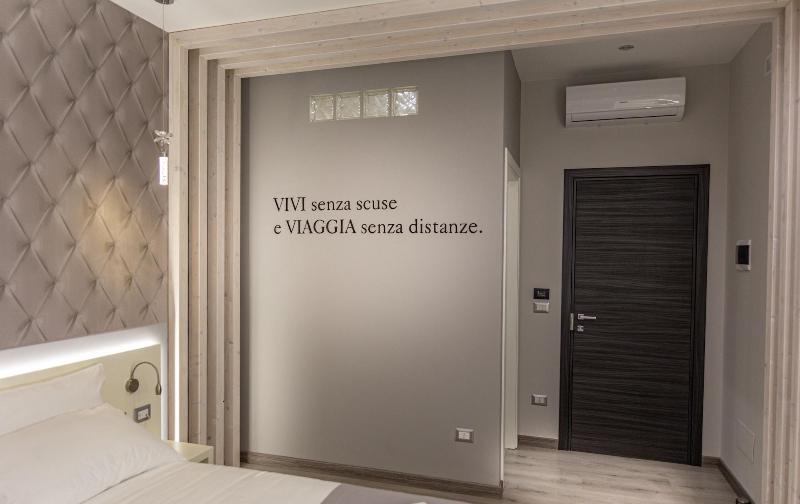 Holygold Suite image