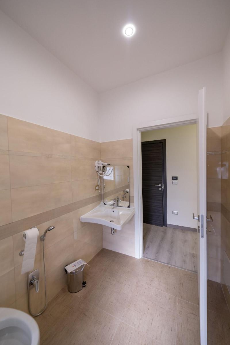 Holygold Suite image