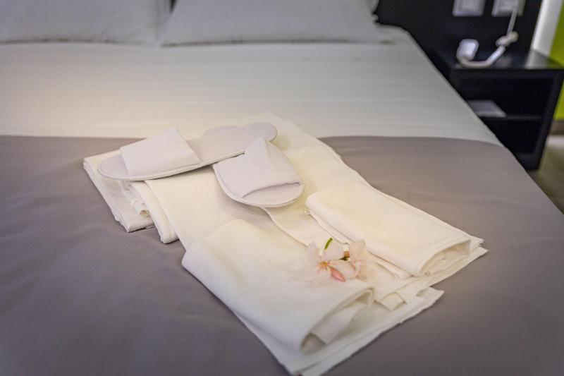 Holygold Suite image