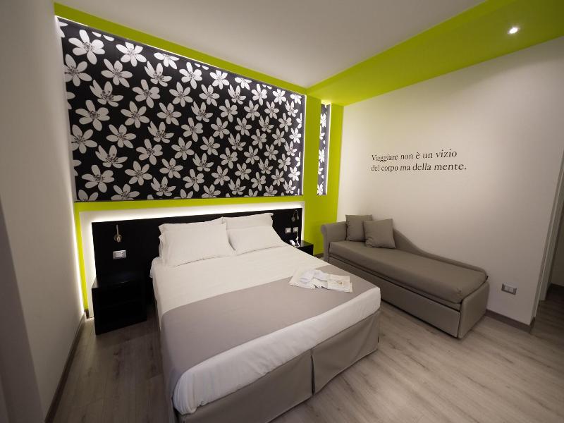 Holygold Suite image