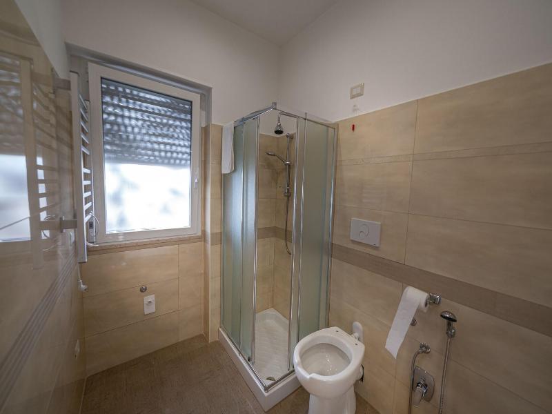 Holygold Suite image