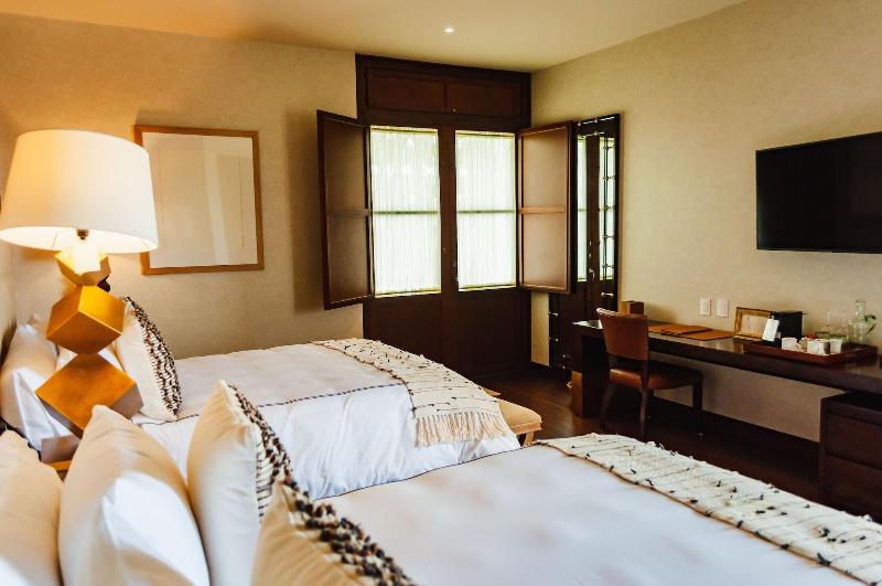 Hotel Tres Raices image