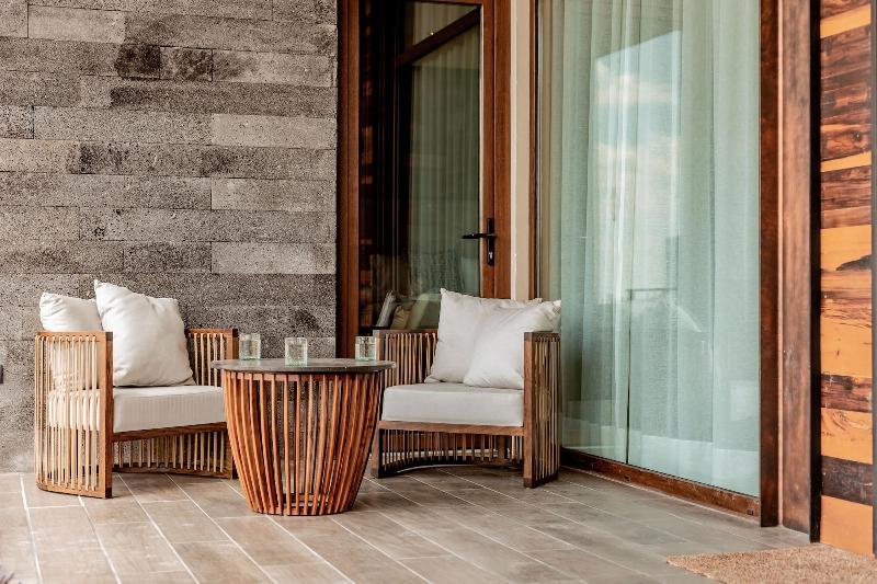 Hotel Tres Raices image