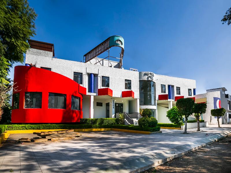 Capital O Hotel Casa Blanca, Morelia image