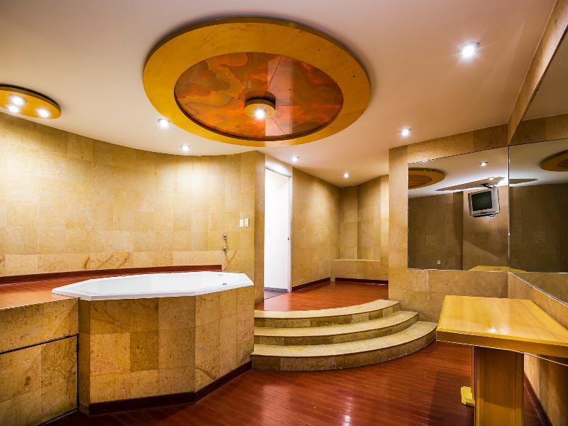 Capital O Hotel Casa Blanca, Morelia image