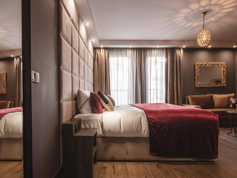 Art Suites Hotel image