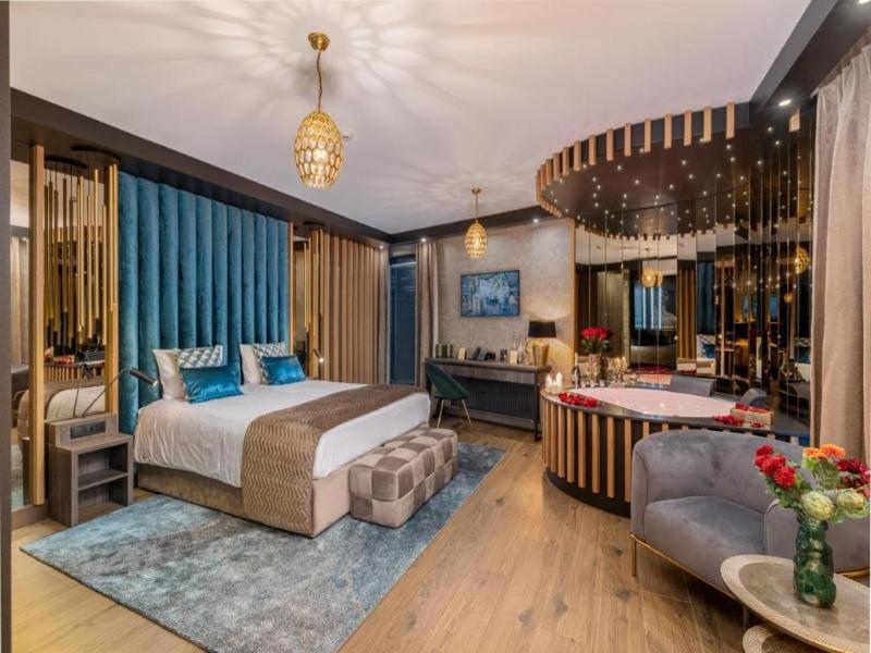 Art Suites Hotel image
