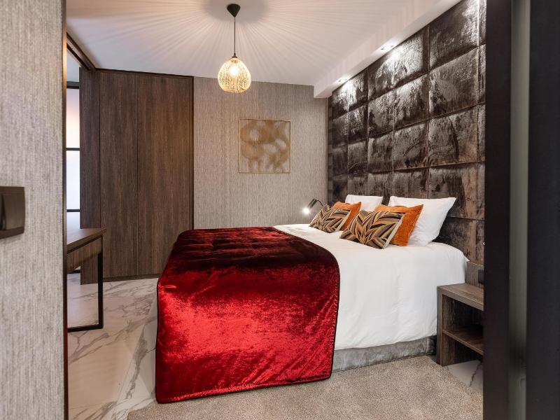 Art Suites Hotel image