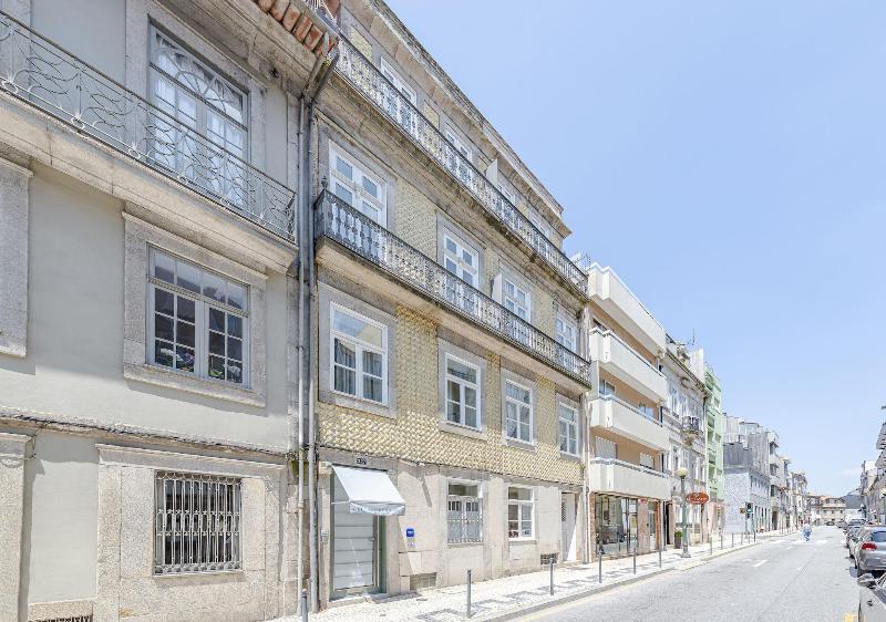 Oporto Collection Rosario- Luxury Suites image