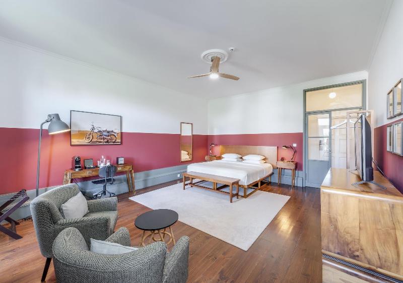 Oporto Collection Rosario- Luxury Suites image