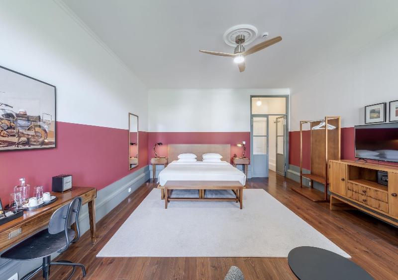 Oporto Collection Rosario- Luxury Suites image