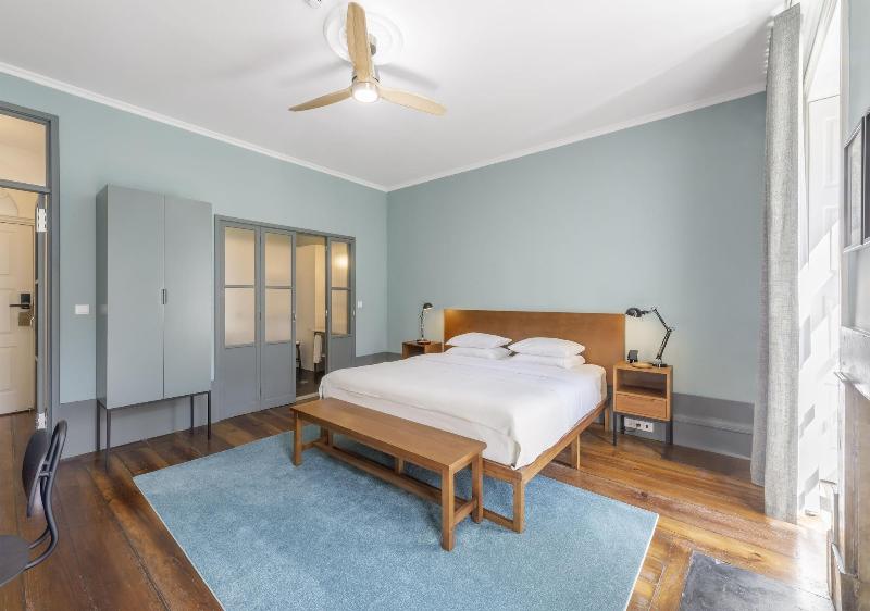 Oporto Collection Rosario- Luxury Suites image
