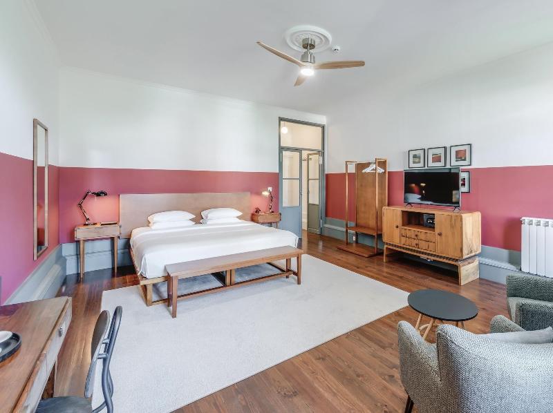 Oporto Collection Rosario- Luxury Suites image