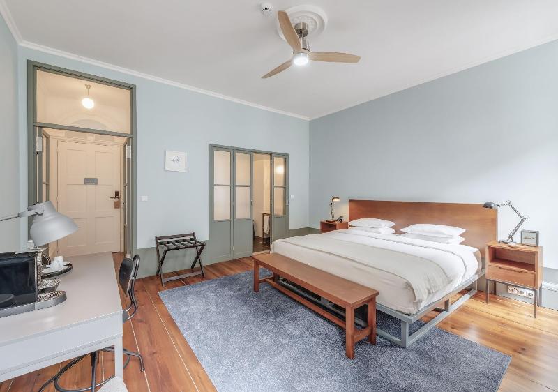 Oporto Collection Rosario- Luxury Suites image