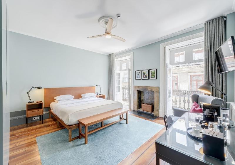 Oporto Collection Rosario- Luxury Suites image