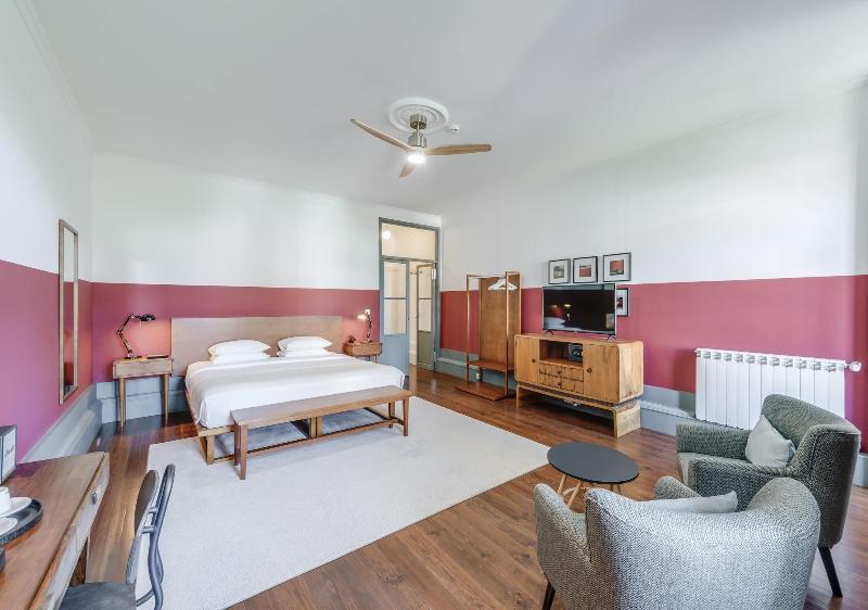 Oporto Collection Rosario- Luxury Suites image
