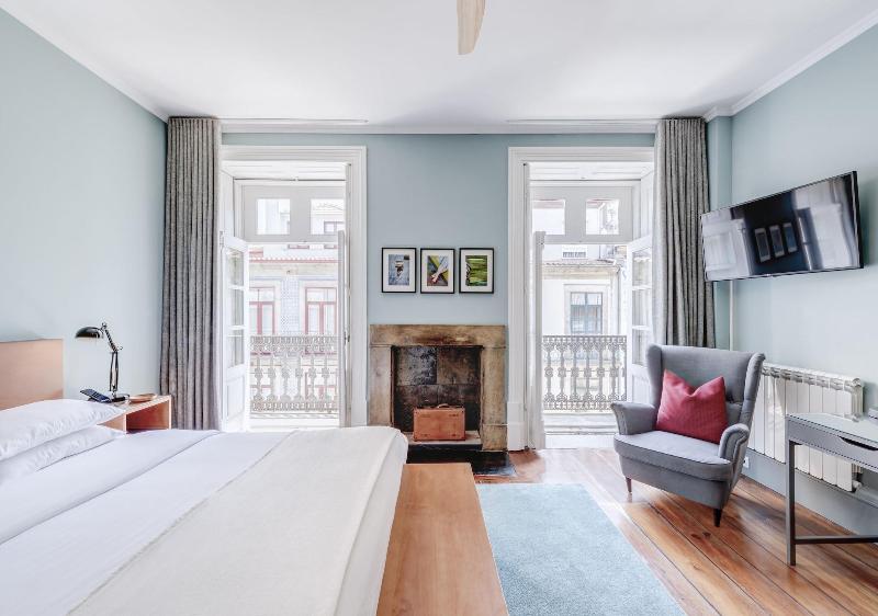 Oporto Collection Rosario- Luxury Suites image