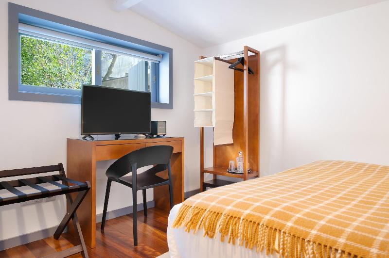 Oporto Collection Rosario- Luxury Suites image