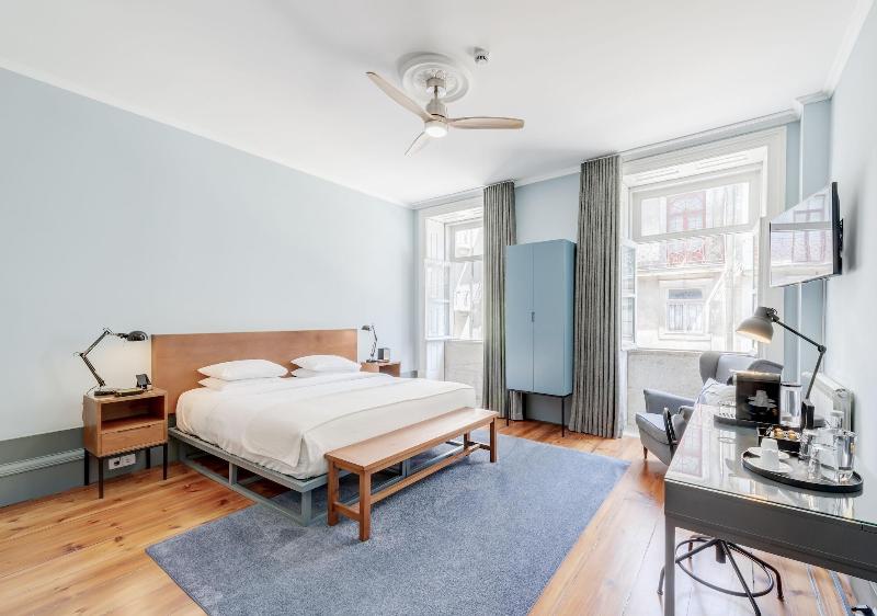 Oporto Collection Rosario- Luxury Suites image