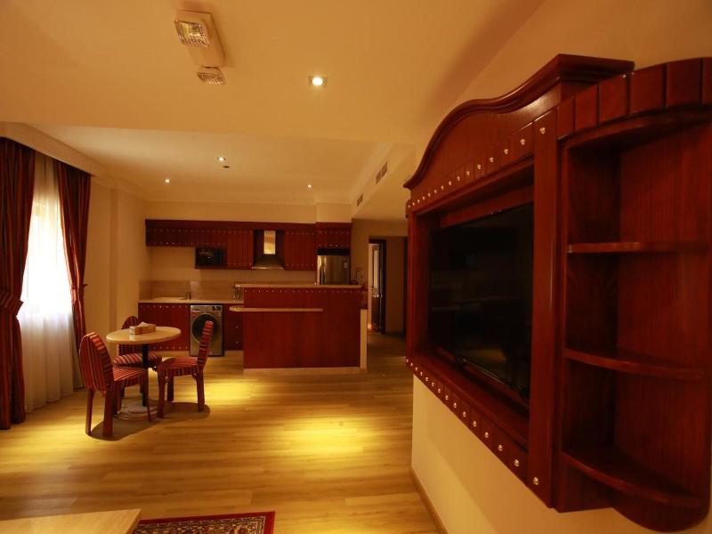 Al Liwan Suites Rawdat Al Khail image