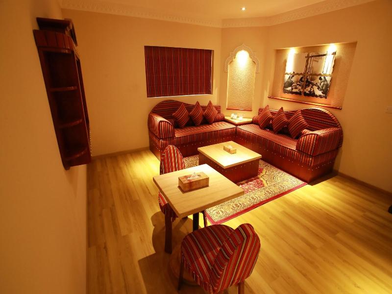 Al Liwan Suites Rawdat Al Khail image