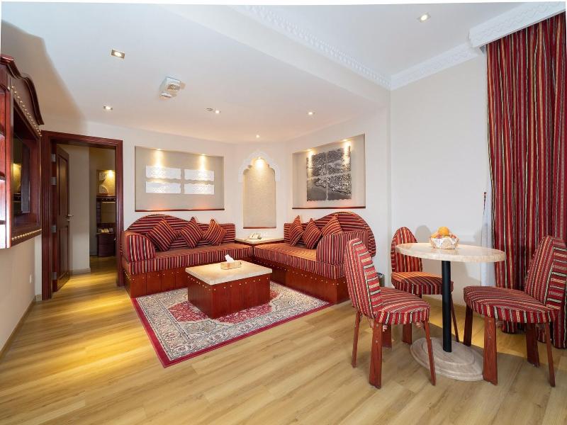 Al Liwan Suites Rawdat Al Khail image
