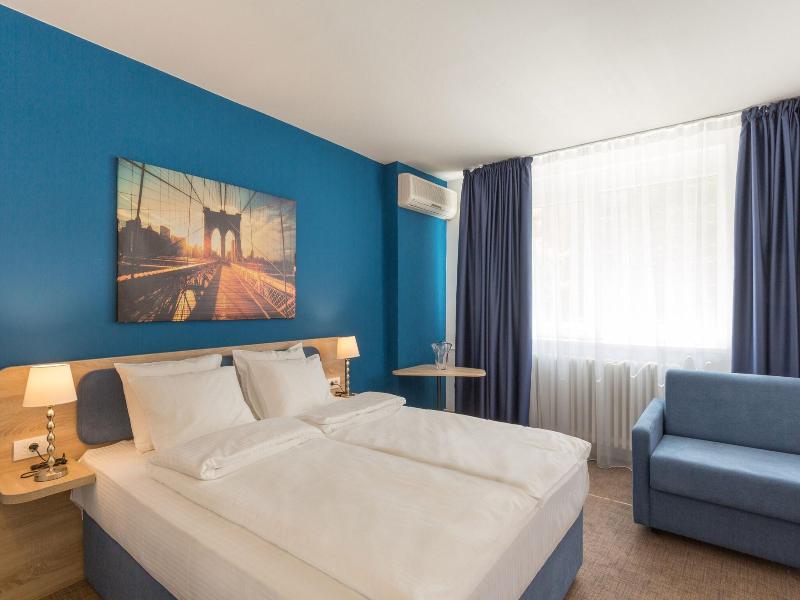 Premium Crown Suites image