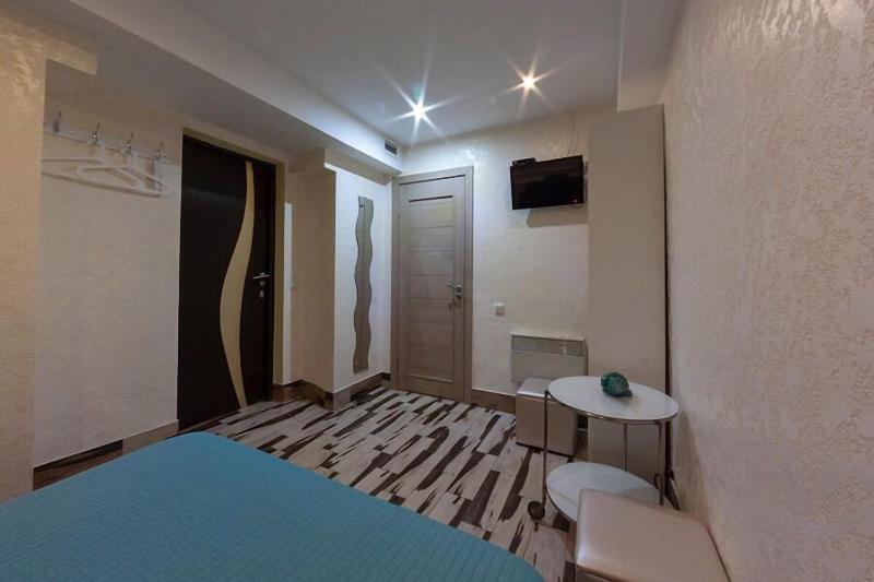 4 Rooms Hotel — photo 3