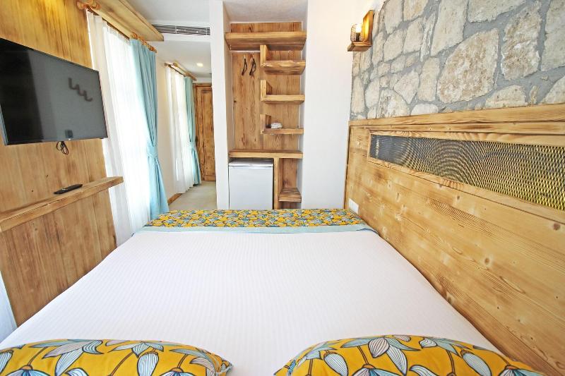 Onal Tas Konak image