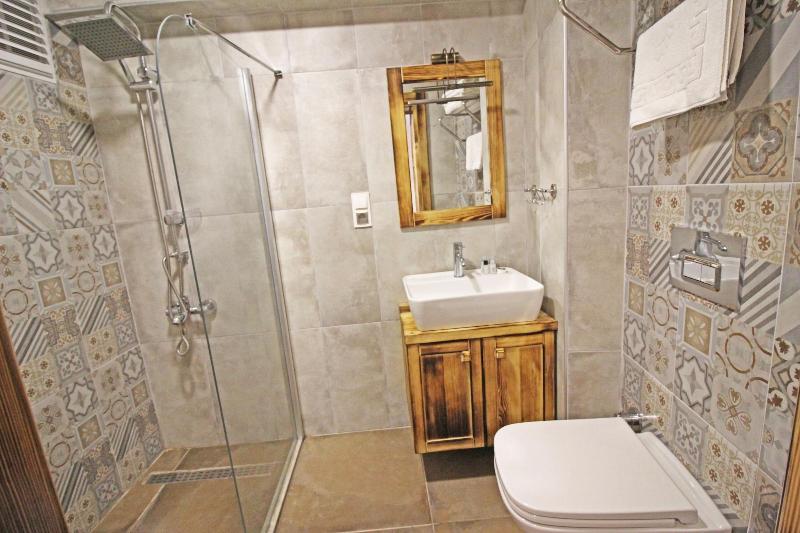 Onal Tas Konak image