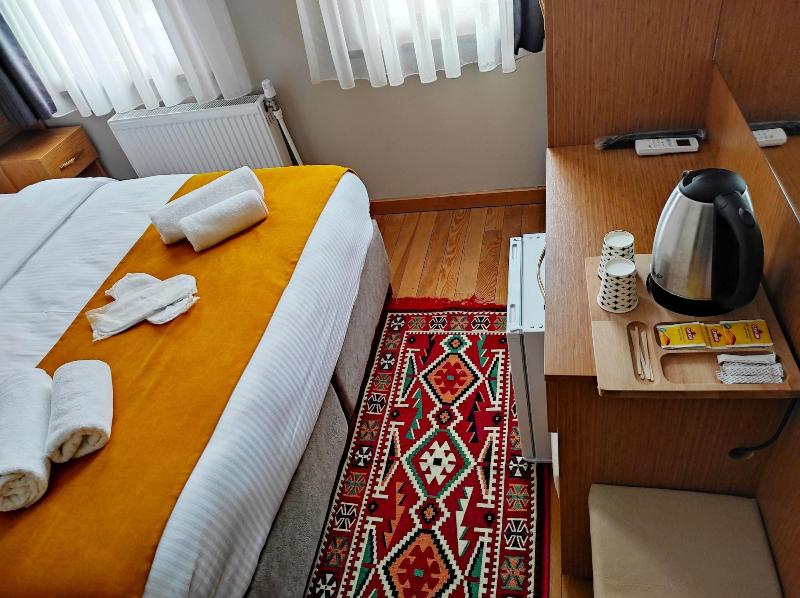 Lebon Hotel Old City image