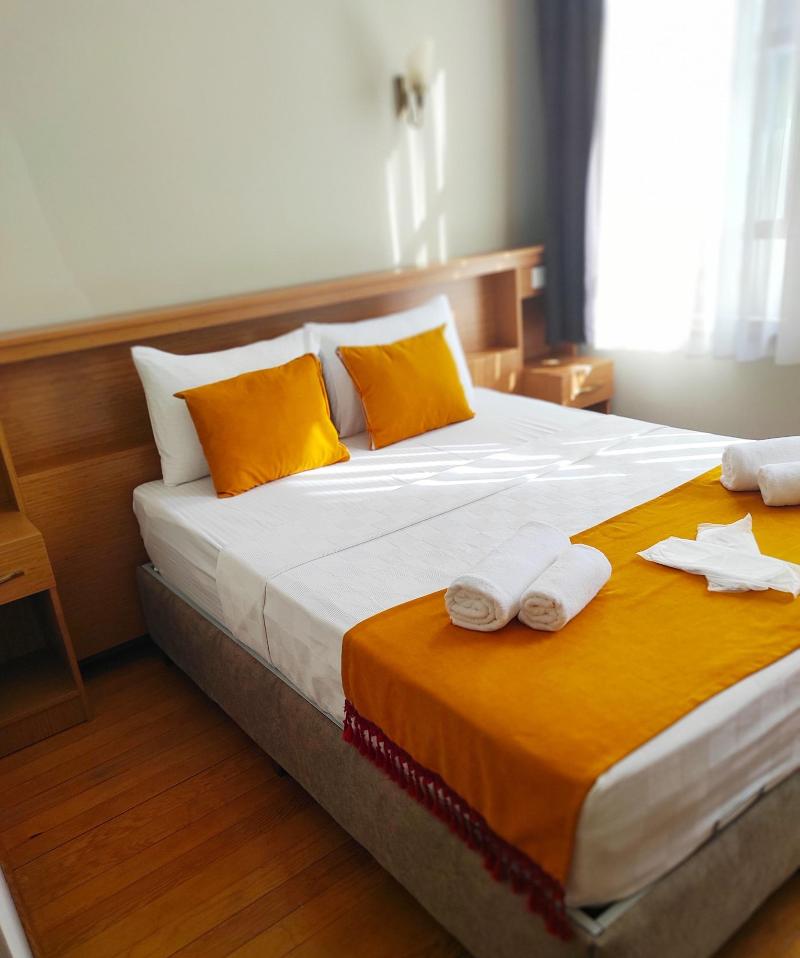 Lebon Hotel Old City image