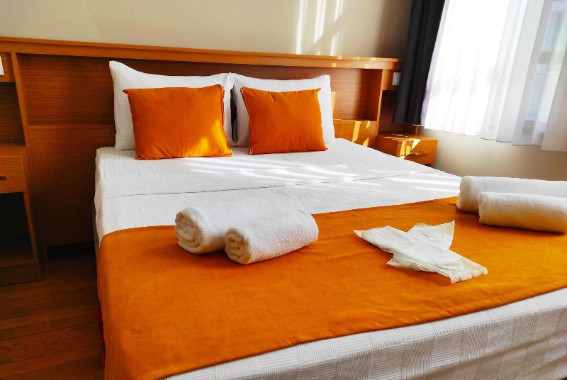 Lebon Hotel Old City image