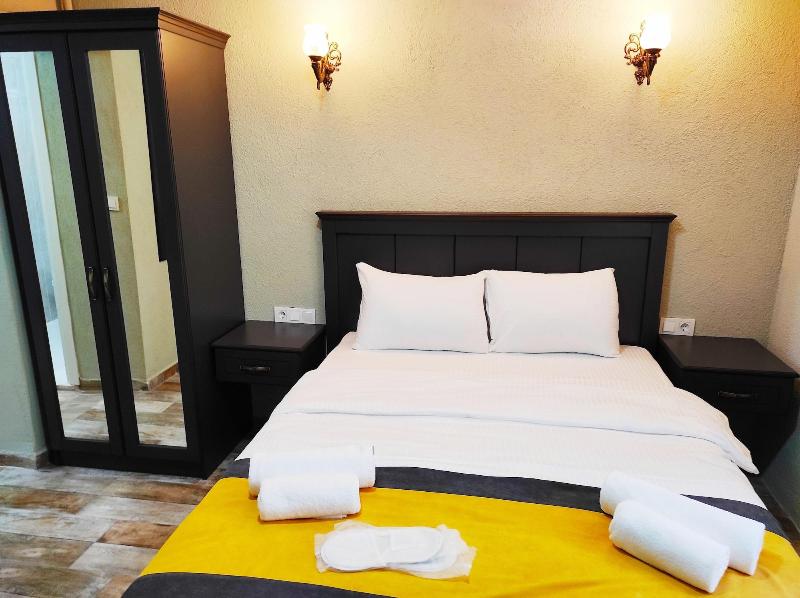 Lebon Hotel Old City image