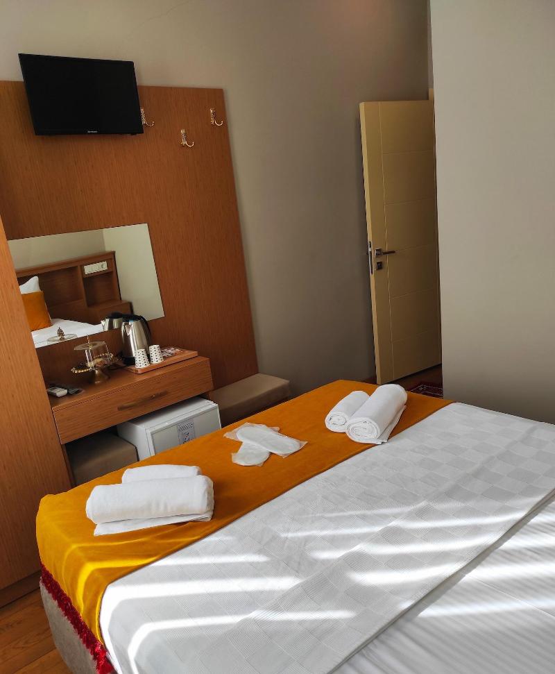 Lebon Hotel Old City image