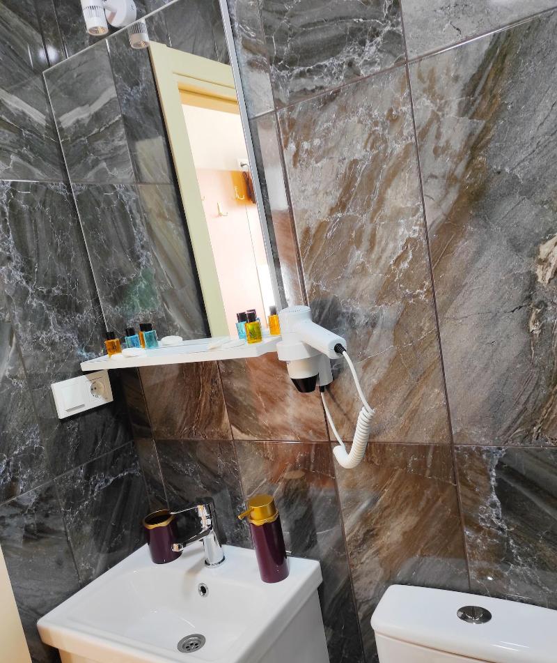 Lebon Hotel Old City image