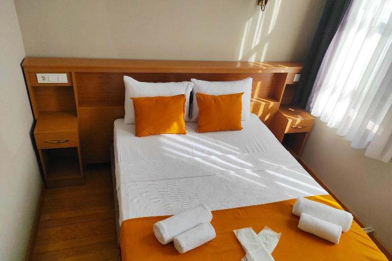 Lebon Hotel Old City image