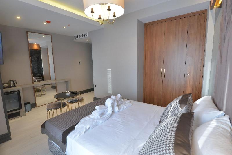 Santra Hotel image