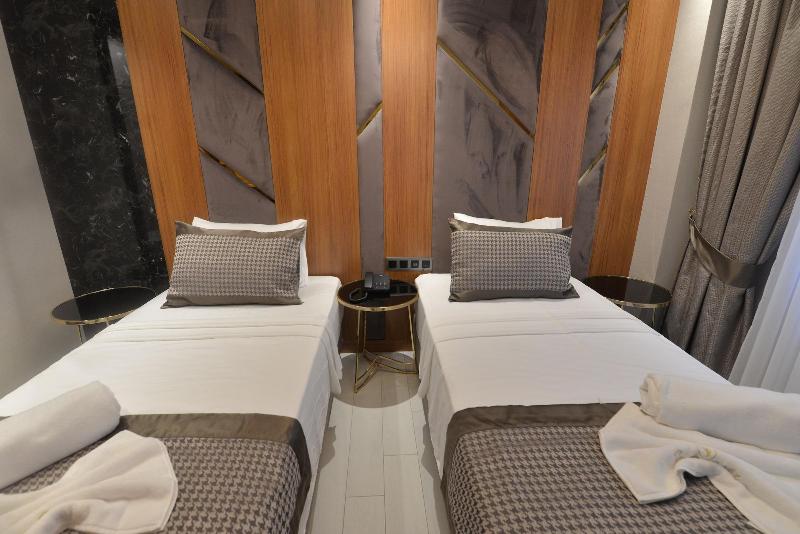 Santra Hotel image