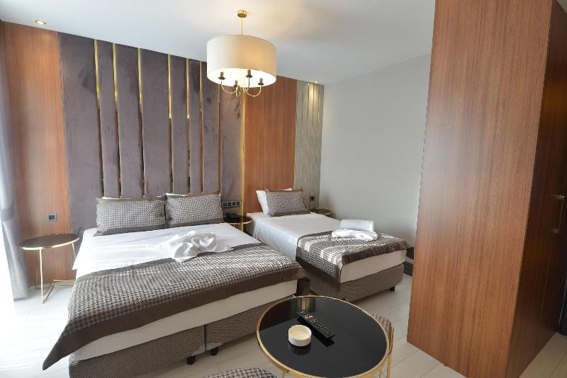 Santra Hotel image
